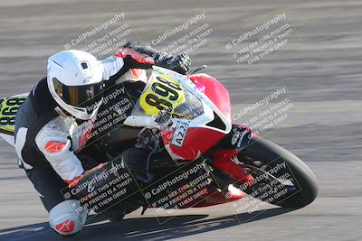 media/Nov-17-2024-CVMA (Sun) [[1fec520723]]/Race 11-Amateur Supersport Open/